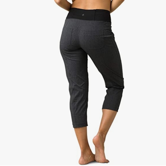 Prana Summit Black and Charcoal Hiking Active Capri Pants Size Small - Picture 2 of 12